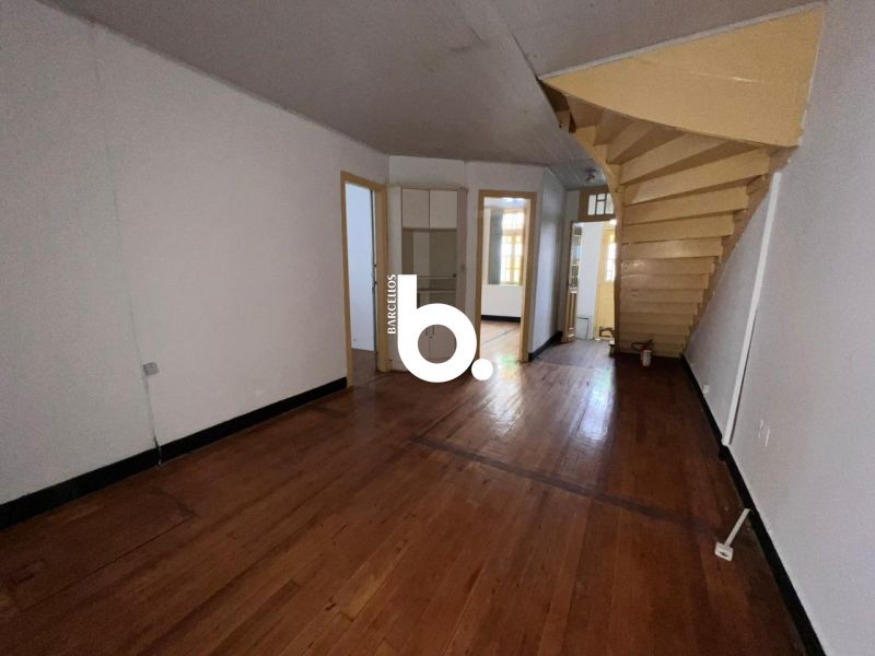 Casa para alugar em Floresta, Porto Alegre - 4 quartos