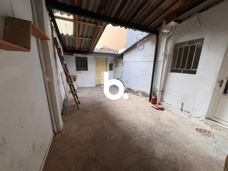 Casa para alugar em Floresta, Porto Alegre - 4 quartos