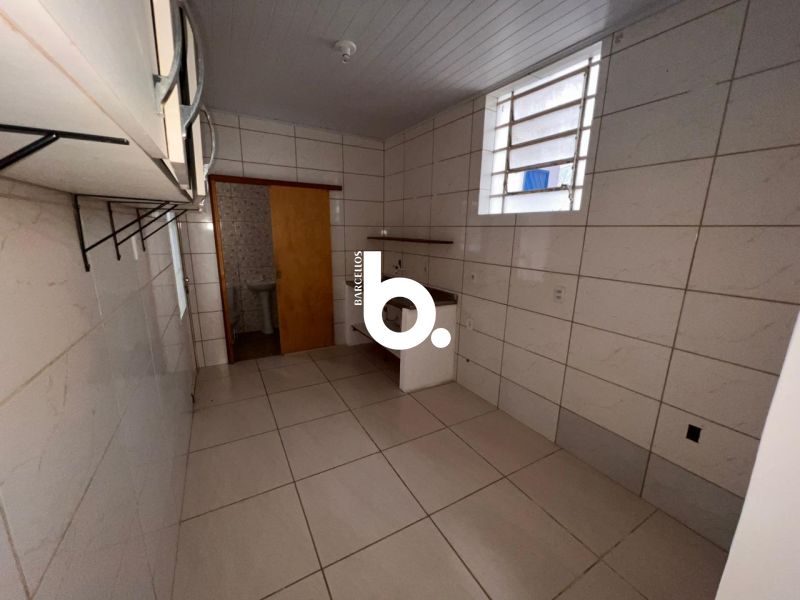 Casa para alugar em Floresta, Porto Alegre - 4 quartos