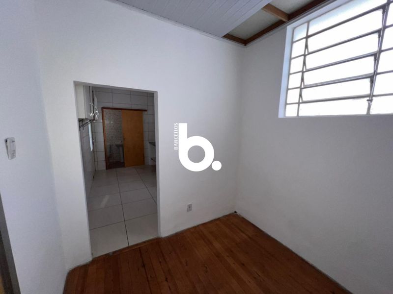 Casa para alugar em Floresta, Porto Alegre - 4 quartos