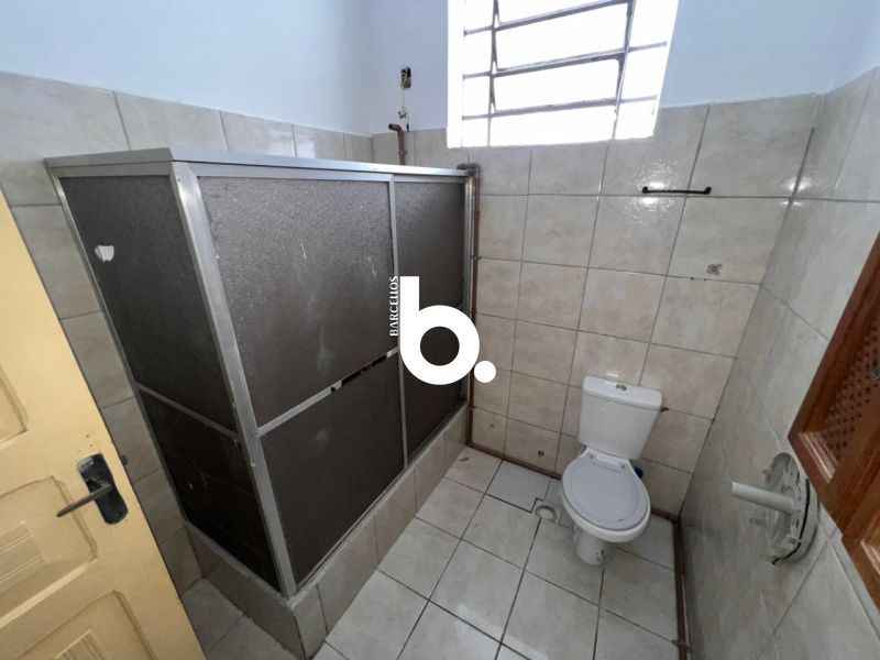 Casa para alugar em Floresta, Porto Alegre - 4 quartos