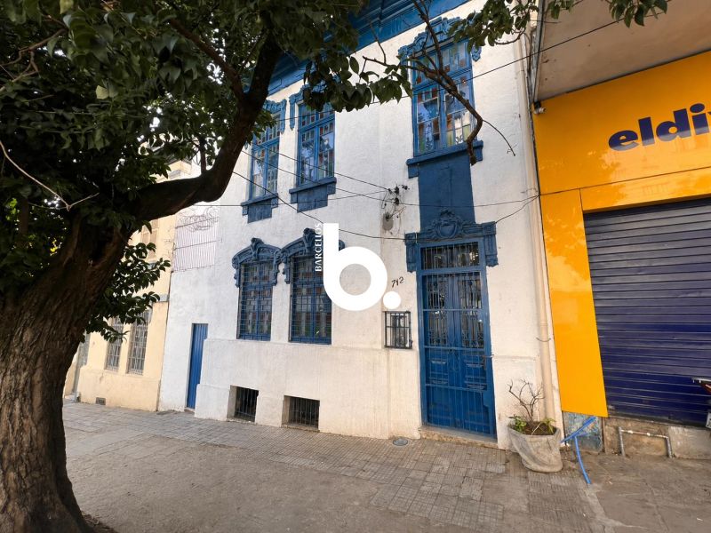Casa para Locação no Independência, Porto Alegre - 4 Quartos