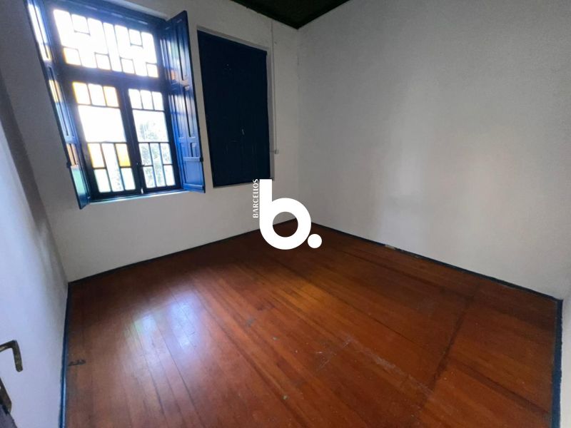 Casa para Locação no Independência, Porto Alegre - 4 Quartos