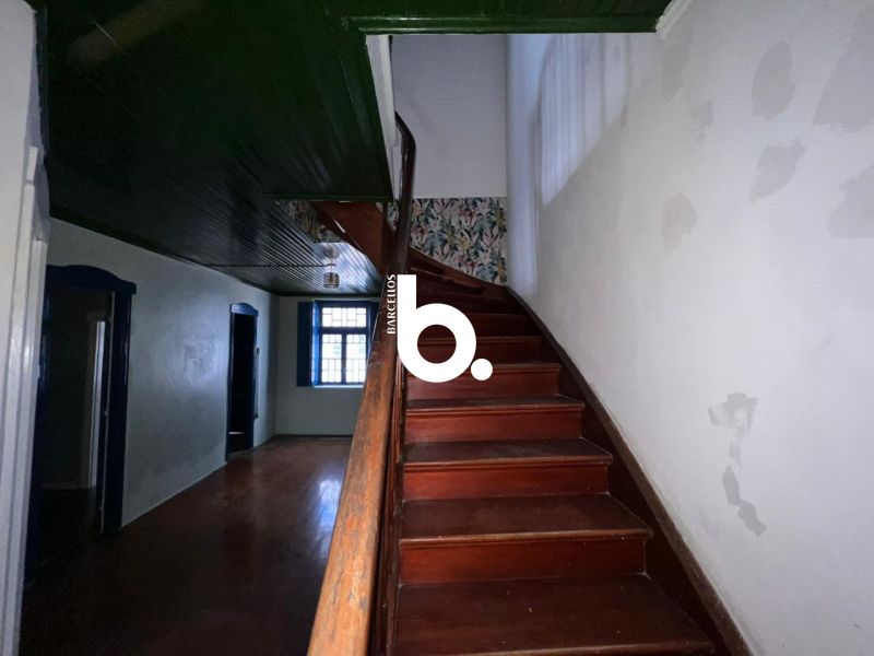 Casa para Locação no Independência, Porto Alegre - 4 Quartos