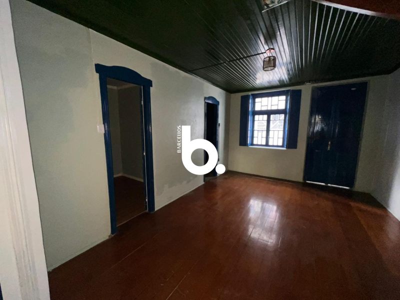 Casa para Locação no Independência, Porto Alegre - 4 Quartos