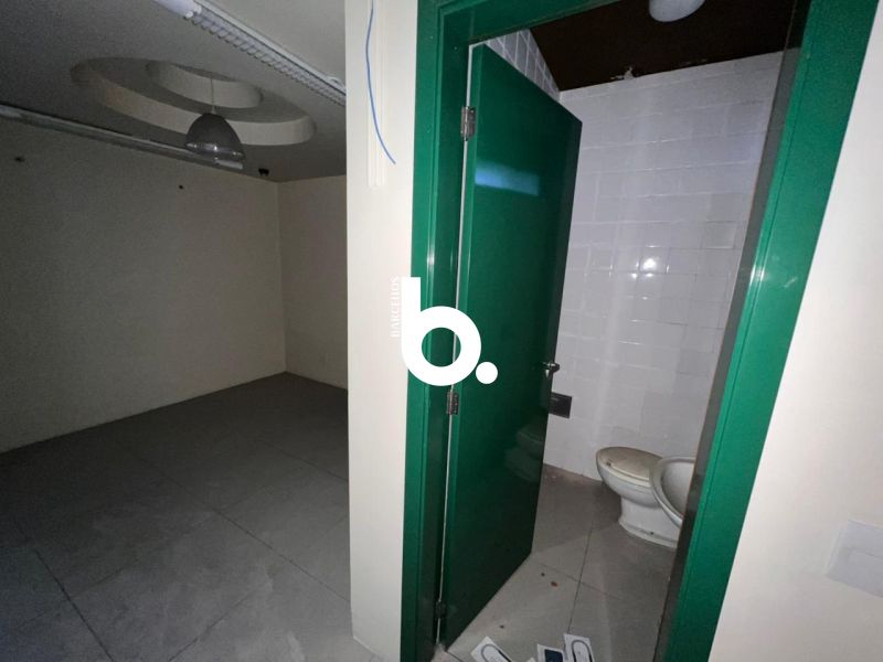 Sala para Locação no Centro Histórico de Porto Alegre com 2 Vagas