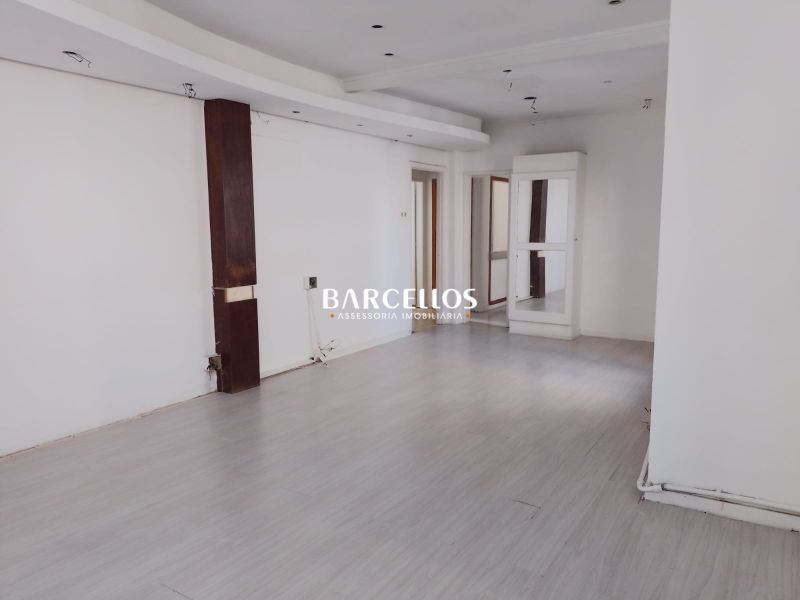 AMPLO CONJUNTO COMERCIAL NO CORAÇÃO DE PORTO ALEGRE!