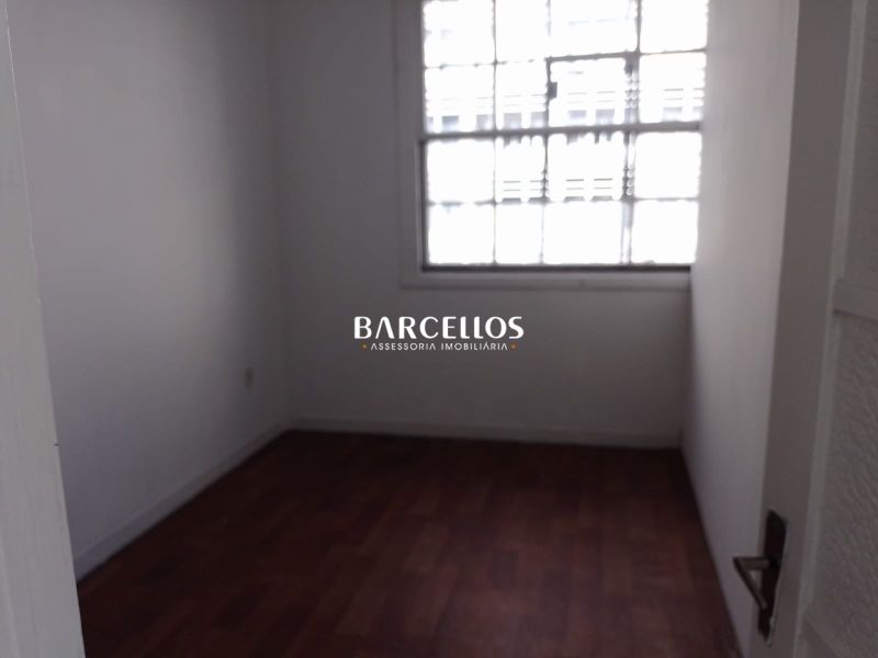 AMPLO CONJUNTO COMERCIAL NO CORAÇÃO DE PORTO ALEGRE!
