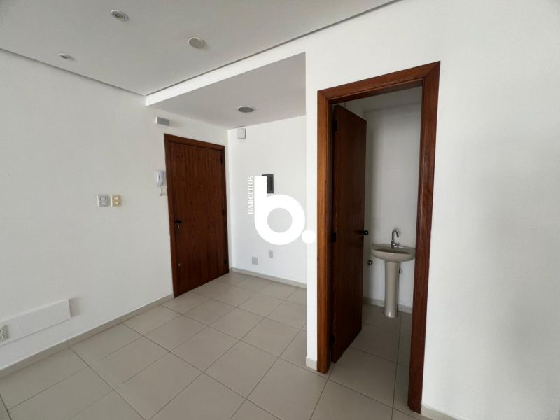 Sala com 40m² para alugar no bairro Bom Fim, Porto Alegre
