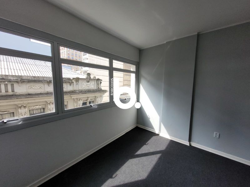 SALA COMERCIAL PREDIO ESQUINA COM A RUA DOS ANDRADAS