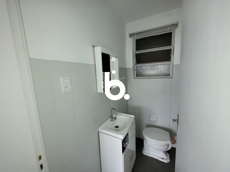 SALA COMERCIAL PREDIO ESQUINA COM A RUA DOS ANDRADAS