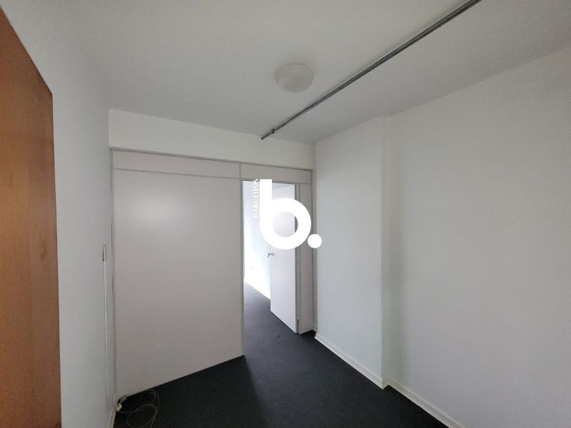 SALA COMERCIAL PREDIO ESQUINA COM A RUA DOS ANDRADAS