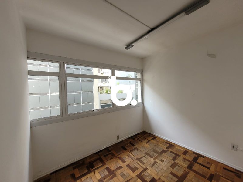 SALA COMERCIAL 25M² CENTRO HISTÓRICO