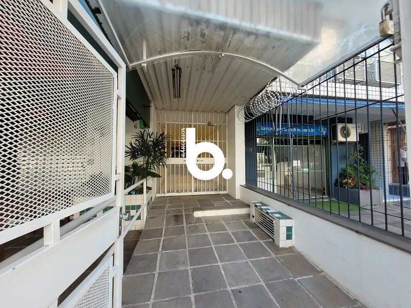 EXCLENTE CONJUNTO COMERCIAL