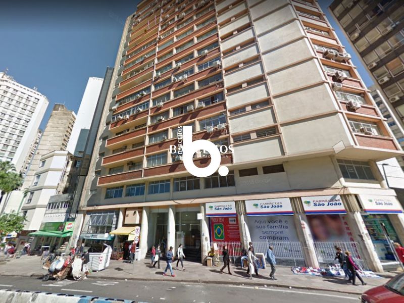 EM FRENTE AO COMPLEXO HOSPITALAR SANTA CASA