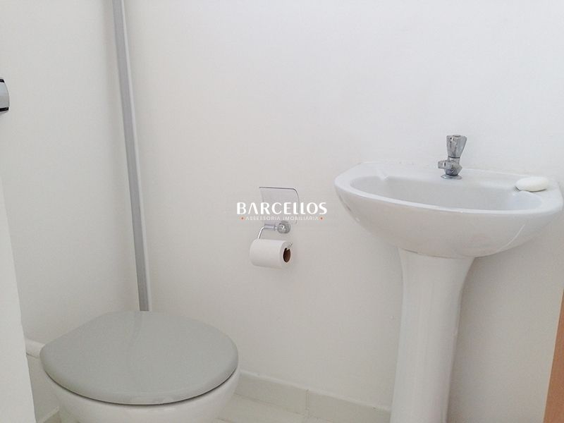 Sala com 22m² para alugar no bairro Centro Historico, Porto Alegre
