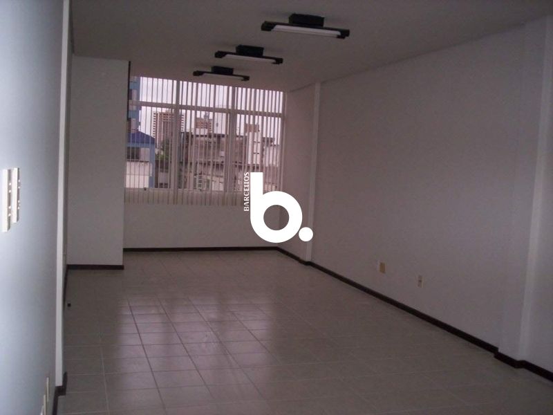 SALA COMERCIAL PROXIMO A OSVALDO ARANHA