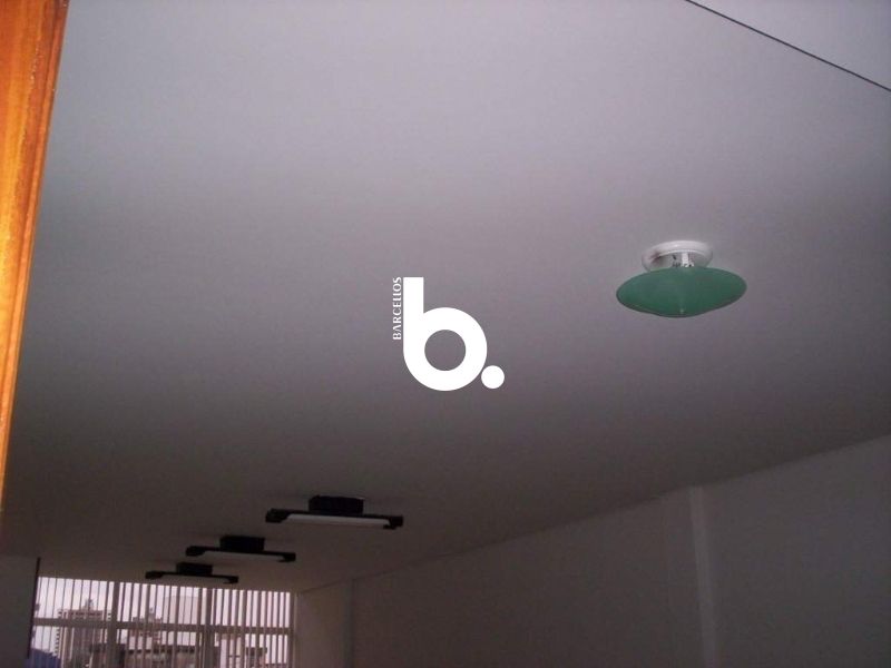 SALA COMERCIAL PROXIMO A OSVALDO ARANHA