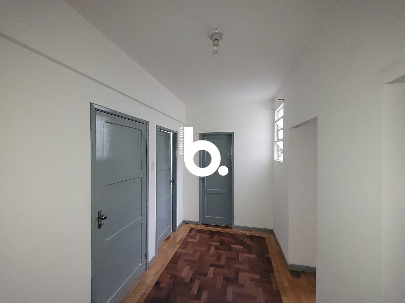 Amplo Conjunto Comercial no Centro Histórico de Porto Alegre - Localização Estratégica!