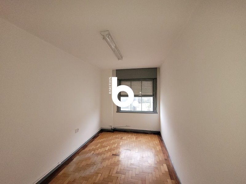 Amplo Conjunto Comercial no Centro Histórico de Porto Alegre - Localização Estratégica!