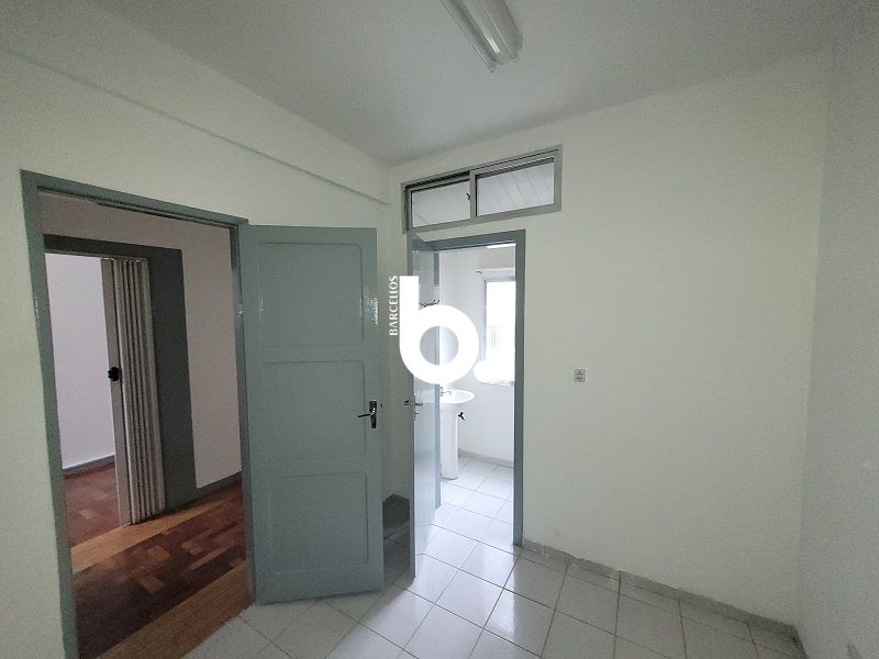 Amplo Conjunto Comercial no Centro Histórico de Porto Alegre - Localização Estratégica!