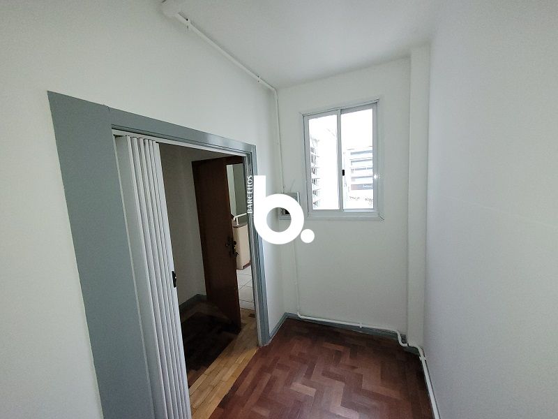 Amplo Conjunto Comercial no Centro Histórico de Porto Alegre - Localização Estratégica!