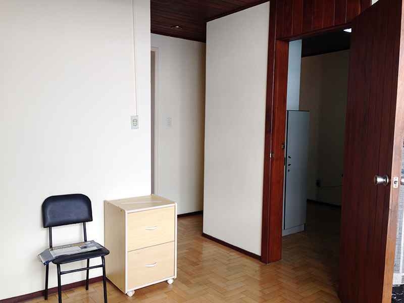 Conjunto com 1 banheiro e 30m² para alugar no bairro Centro, Porto Alegre