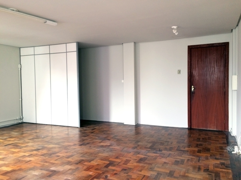 Sala com 1 banheiro e 45m² para alugar no bairro Centro Historico, Porto Alegre
