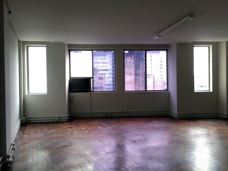 Sala com 1 banheiro e 45m² para alugar no bairro Centro Historico, Porto Alegre