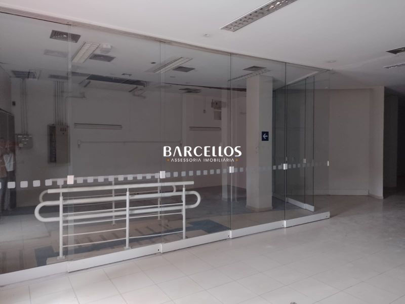 PRÉDIO EX BANCO ITAÚ NA ASSIS BRASIL
