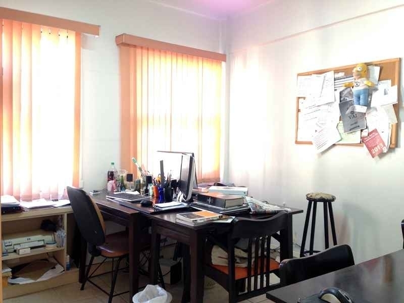 Conjunto com 2 banheiros e 110m² para alugar no bairro Centro Historico, Porto Alegre