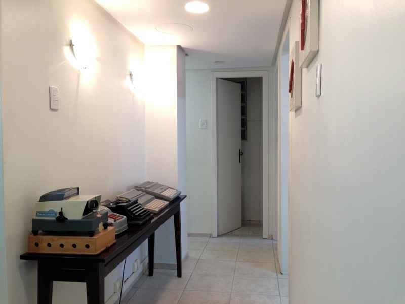 Conjunto com 2 banheiros e 110m² para alugar no bairro Centro Historico, Porto Alegre