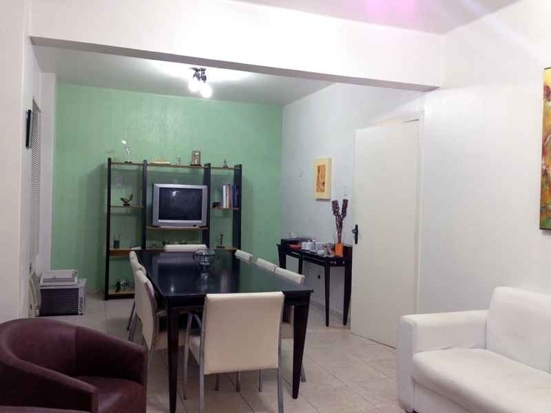 Conjunto com 2 banheiros e 110m² para alugar no bairro Centro Historico, Porto Alegre