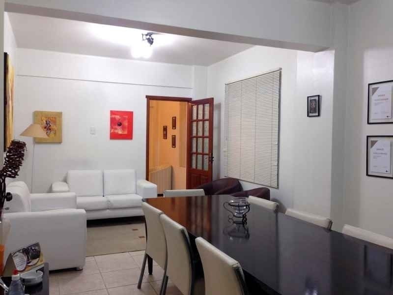 Conjunto com 2 banheiros e 110m² para alugar no bairro Centro Historico, Porto Alegre