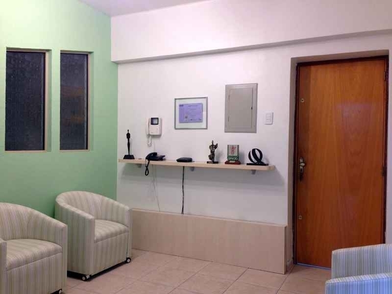 Conjunto com 2 banheiros e 110m² para alugar no bairro Centro Historico, Porto Alegre