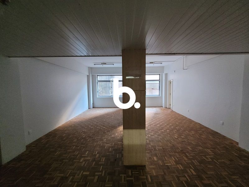 Sala com 1 banheiro e 60m² para alugar no bairro Centro Historico, Porto Alegre