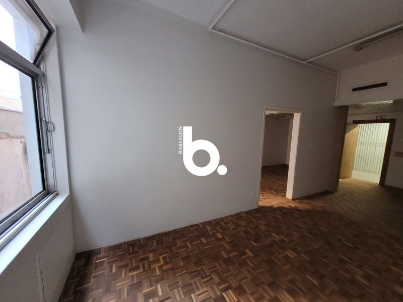 Sala com 1 banheiro e 60m² para alugar no bairro Centro Historico, Porto Alegre