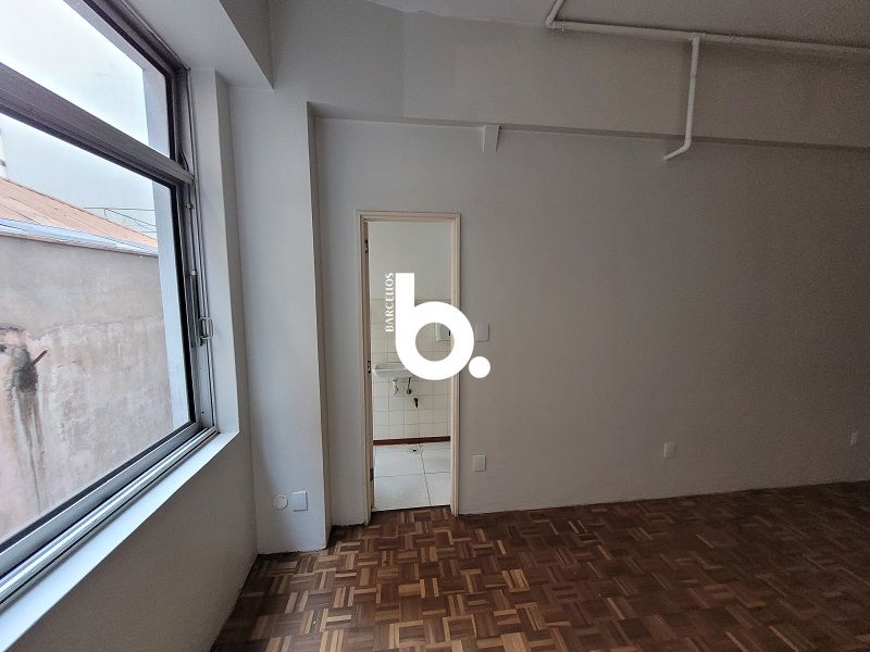Sala com 1 banheiro e 60m² para alugar no bairro Centro Historico, Porto Alegre