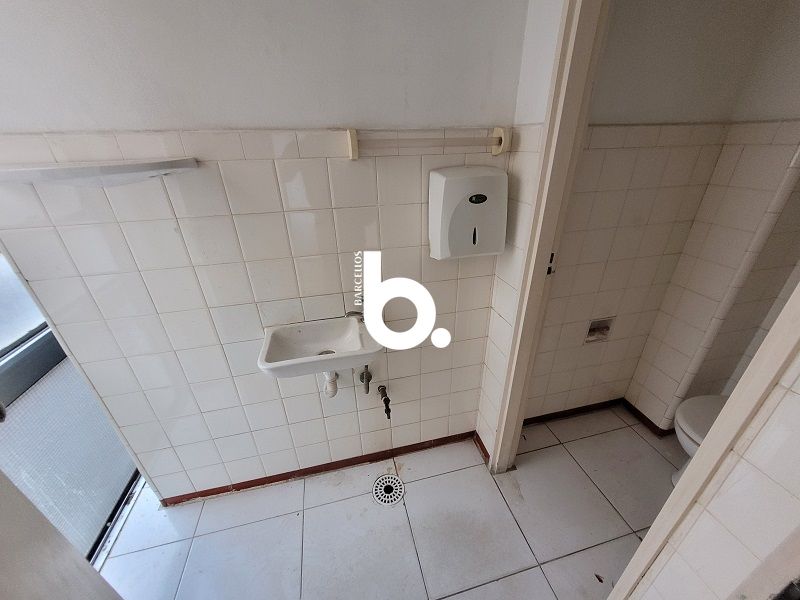 Sala com 1 banheiro e 60m² para alugar no bairro Centro Historico, Porto Alegre