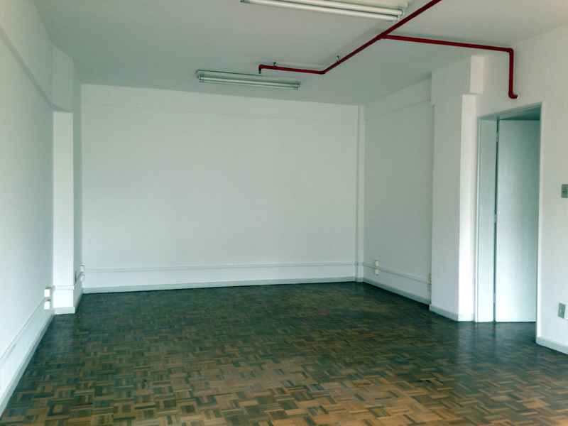 Conjunto com 1 banheiro e 55m² para alugar no bairro Centro Historico, Porto Alegre
