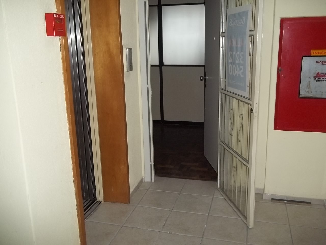 Conjunto com 1 banheiro e 60m² para alugar no bairro Centro Historico, Porto Alegre