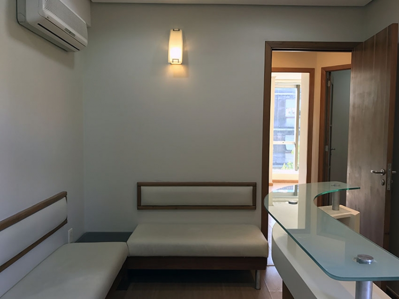 Conjunto com 40m² para alugar no bairro Rio Branco, Porto Alegre