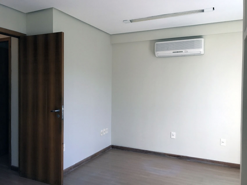 Conjunto com 40m² para alugar no bairro Rio Branco, Porto Alegre