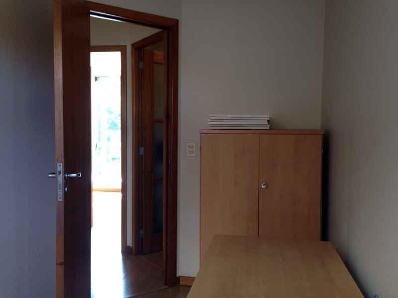 Conjunto com 40m² para alugar no bairro Rio Branco, Porto Alegre