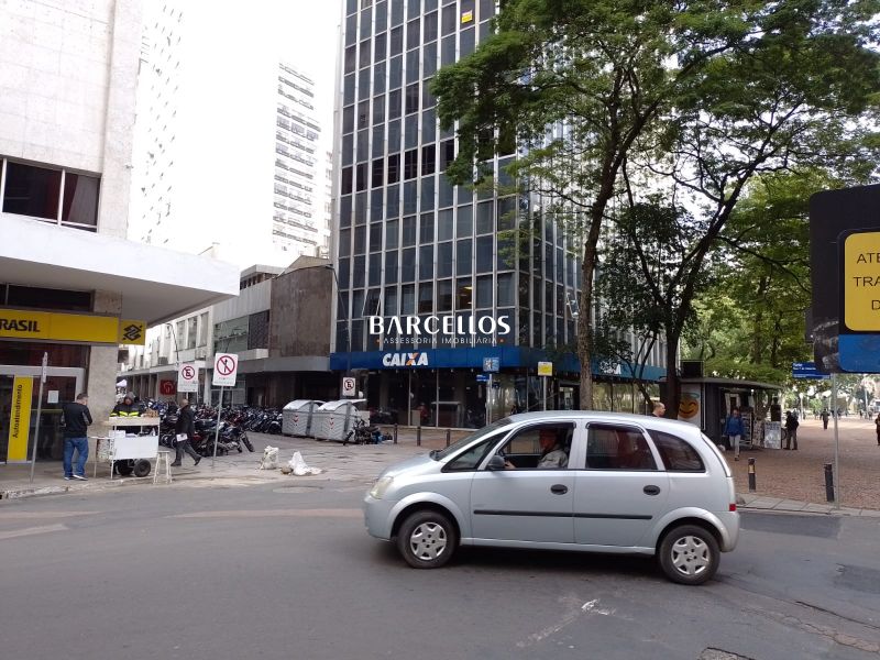 Conjunto com 2 banheiros e 113m² para alugar no bairro Centro Historico, Porto Alegre
