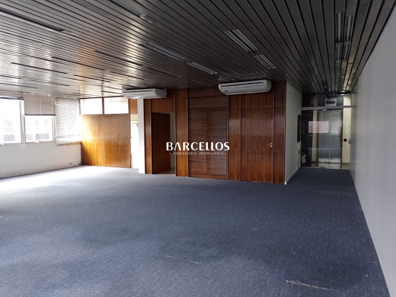 Conjunto com 2 banheiros e 113m² para alugar no bairro Centro Historico, Porto Alegre