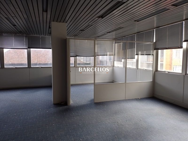 Conjunto com 2 banheiros e 113m² para alugar no bairro Centro Historico, Porto Alegre