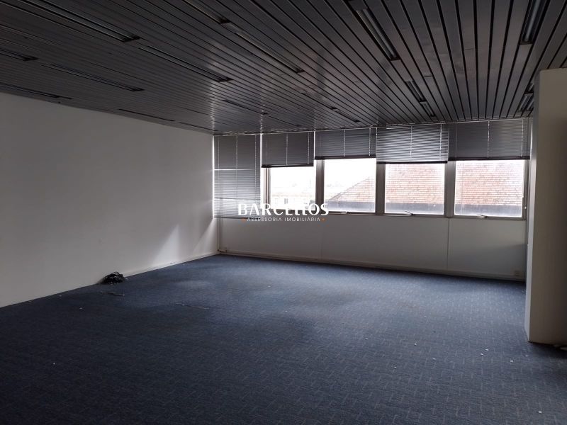 Conjunto com 2 banheiros e 113m² para alugar no bairro Centro Historico, Porto Alegre