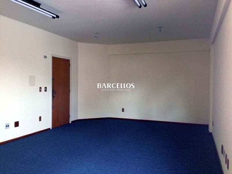 Sala com 1 banheiro e 35m² para alugar no bairro Petropolis, Porto Alegre