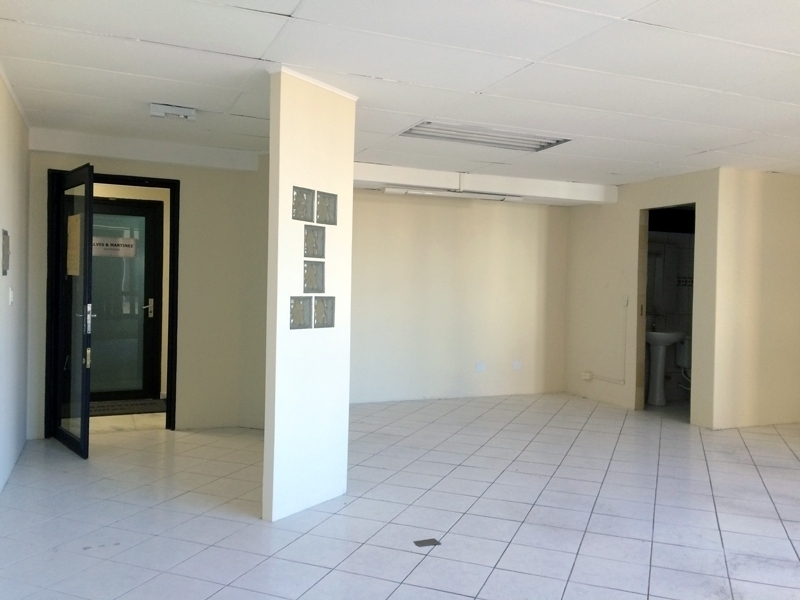 Sala com 1 banheiro e 55m² para alugar no bairro Centro, Porto Alegre